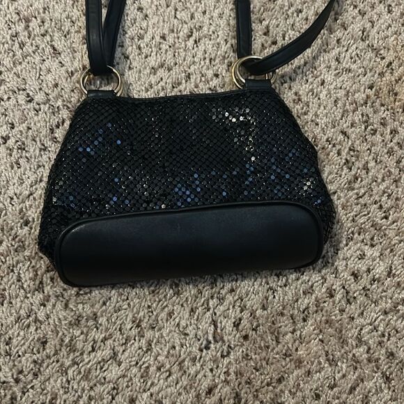 Whiting and Davis International hand bag - Picture 3 of 5